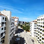 Vau And Moutain بورتيماو